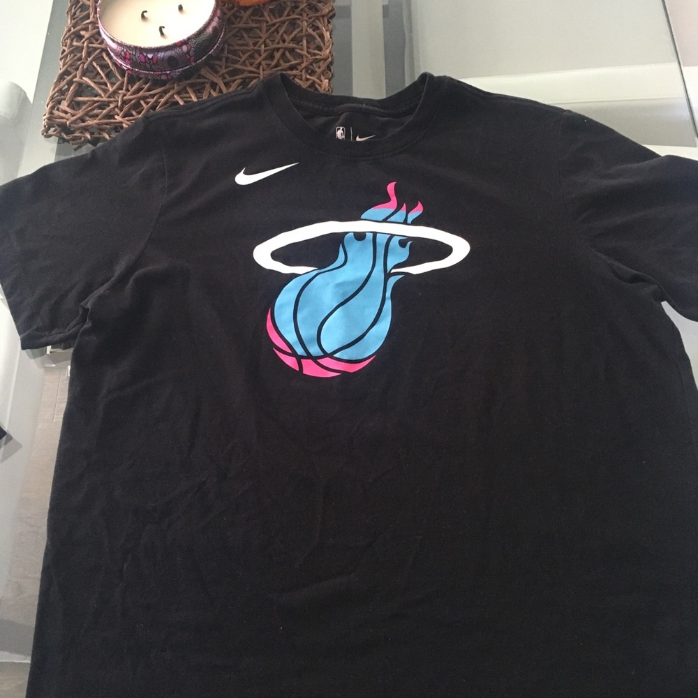 Nike Tee
